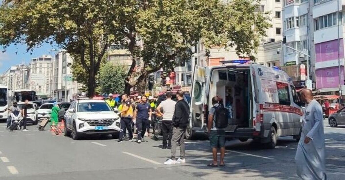 20 yaşındaki gence iki araç çarptı: Hayatını kaybetti