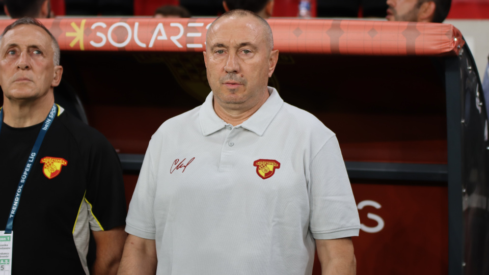 Göztepe, Stoilov'un sözleşmesini uzattı!