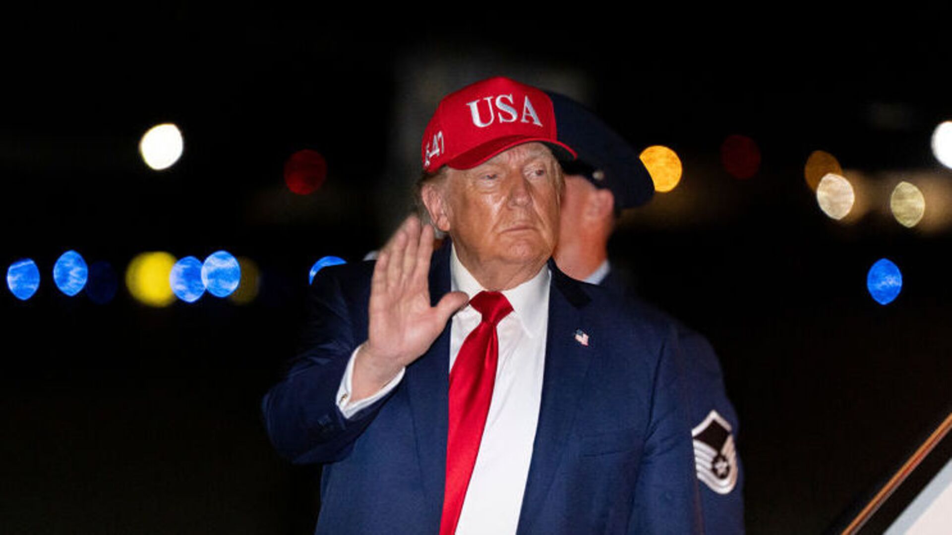 Trump: Polonya'da ABD üssü için önemli ilerleme