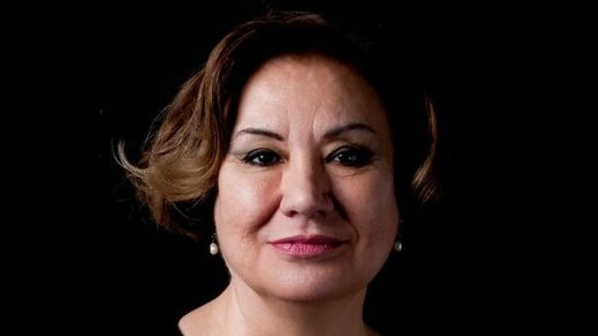 Efsanevi Sahne Arkasından Ayrıldık: Gülsen Tuncer'in Vefatıyla Camia Yandı
