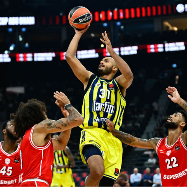 Fenerbahçe Tarfin, Olympiakos'a mağlup oldu