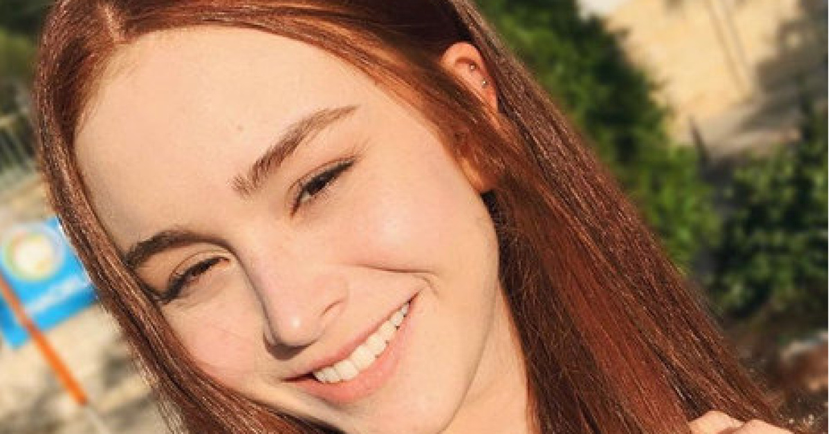Asena Keskinci kimdir?