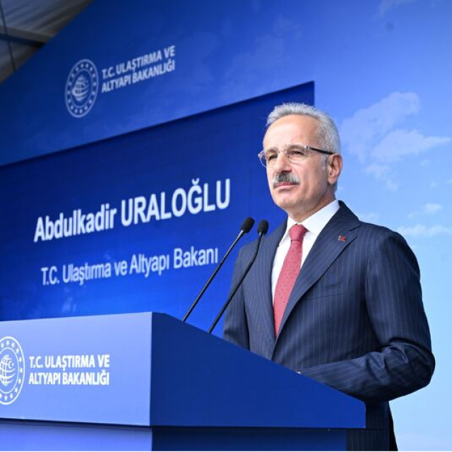 Bakan Uraloğlu 4. Pistten uçtu