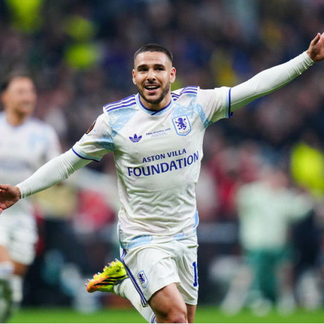 Aston Villa galibiyetle tanıştı!
