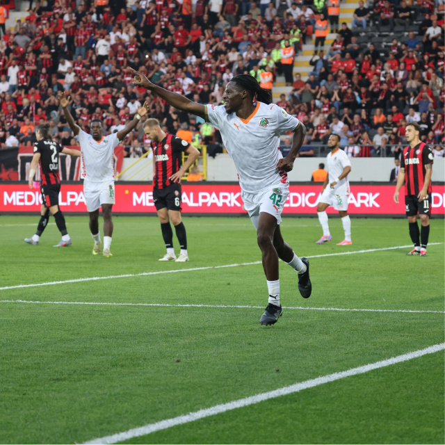 Alanyaspor, Çorum'da kazandı!
