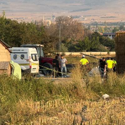 4 yaşındaki çocuk traktörün altında can verdi