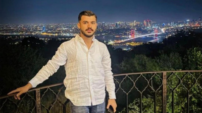 Koyun sürüsüne çarptı, hayatını kaybetti