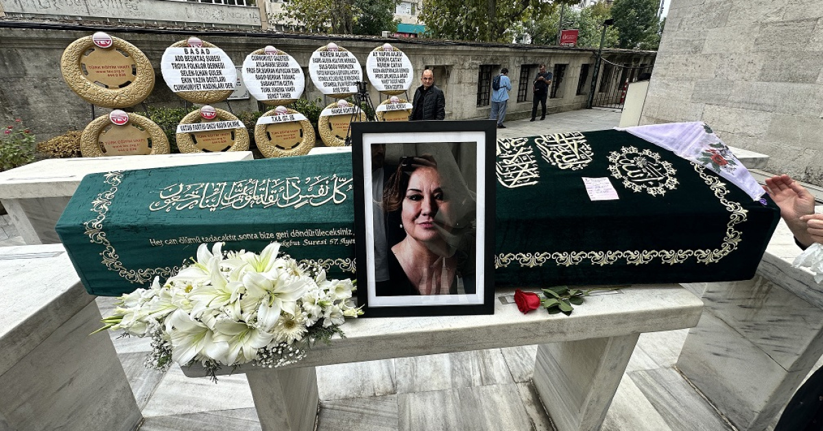 Son yolculuğuna uğurlandı