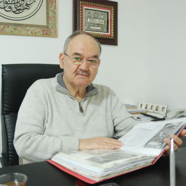 Burhan Özfatura yoğun bakımda
