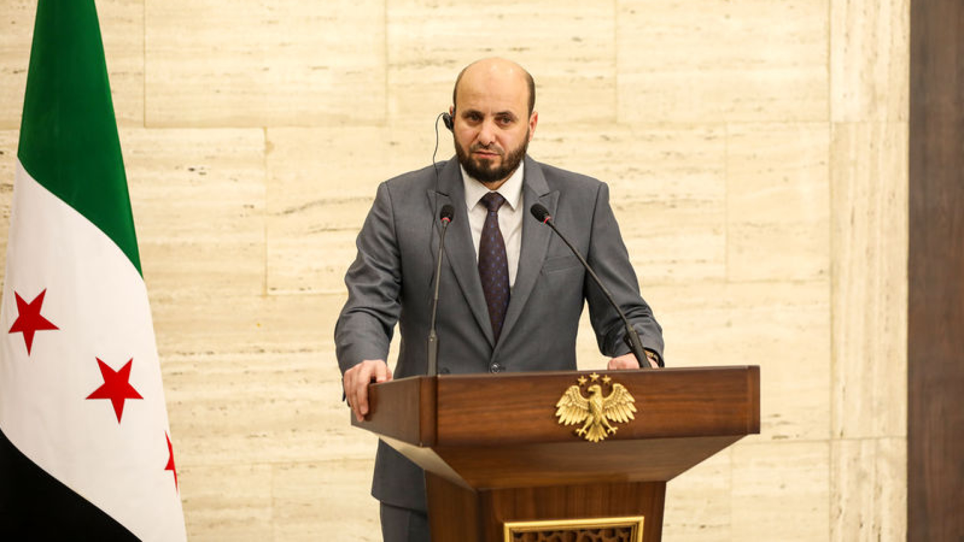 "Aylık 831 milyon dolara ihtiyacımız var"