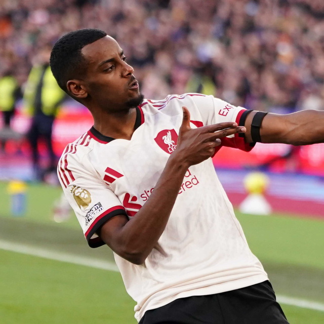 Liverpool tek attı 3 aldı!