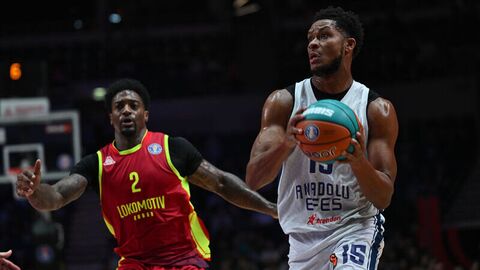 Özel turnuvada şampiyon Anadolu Efes!