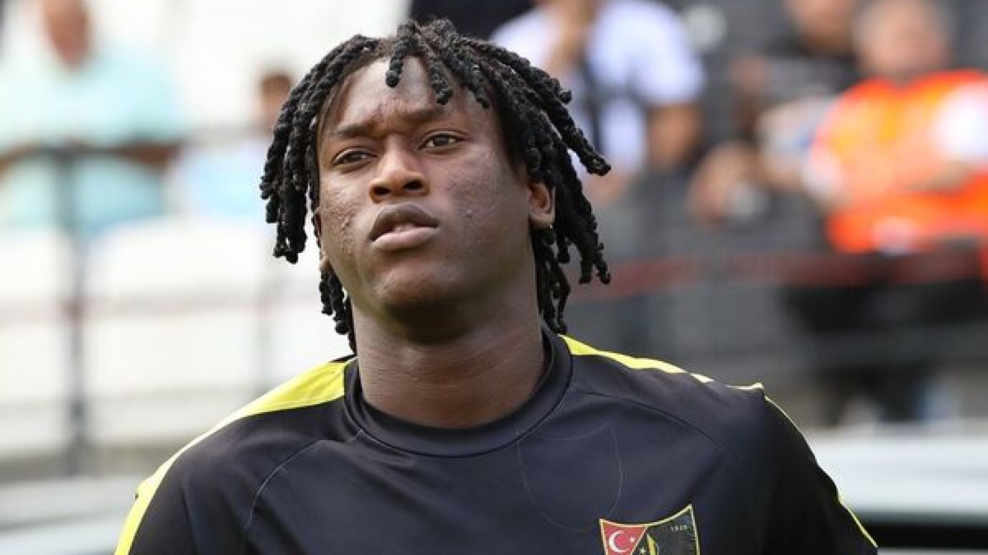İstanbulsporlu Elvin Mendy, kalp krizi şüphesiyle hastaneye kaldırıldı