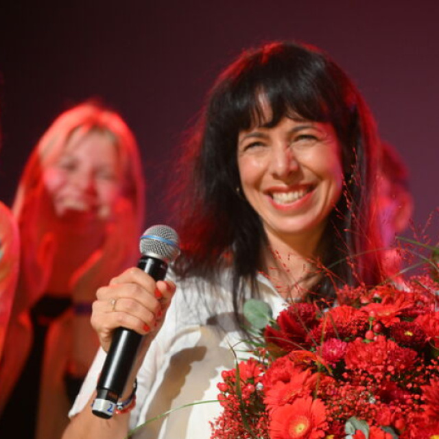 Elif Eralp kimdir?