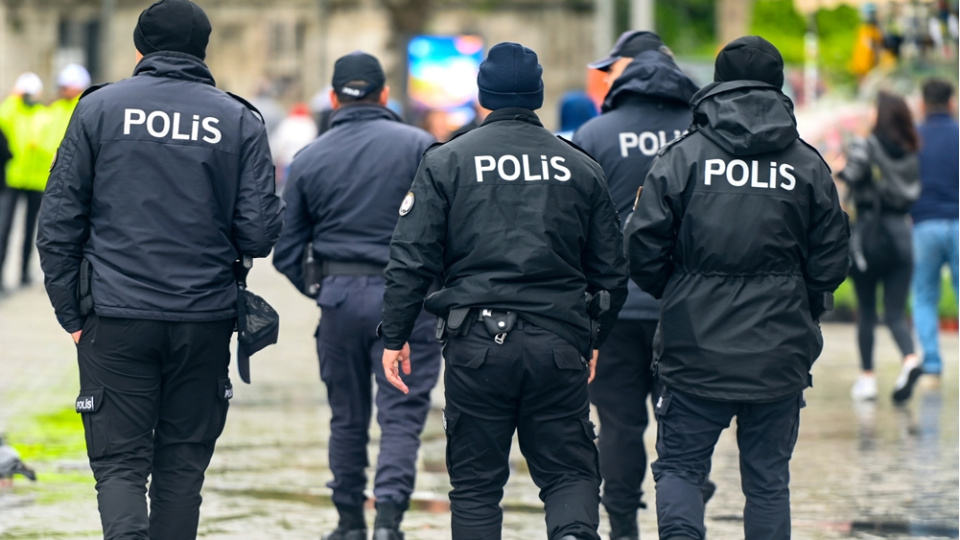 Rüyada polis görmek ne anlama gelir?