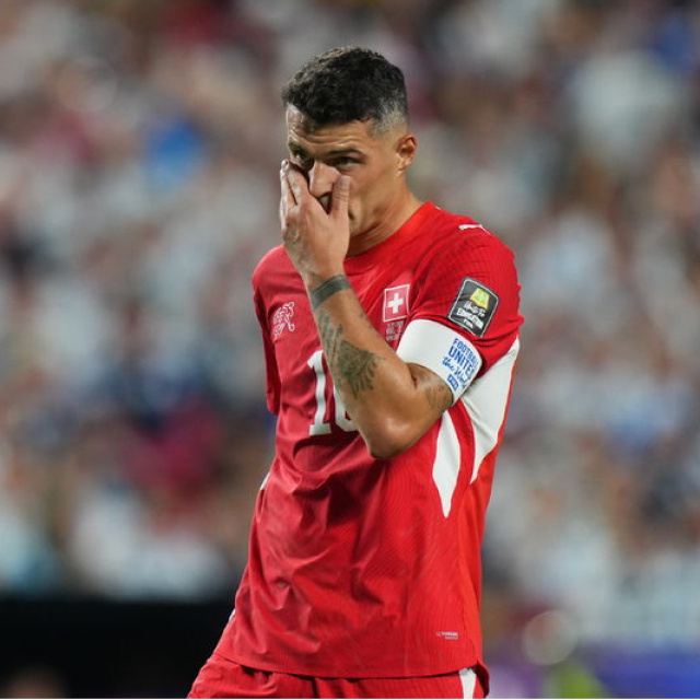 Soruşturma açılan Xhaka'ya milli takım şoku!