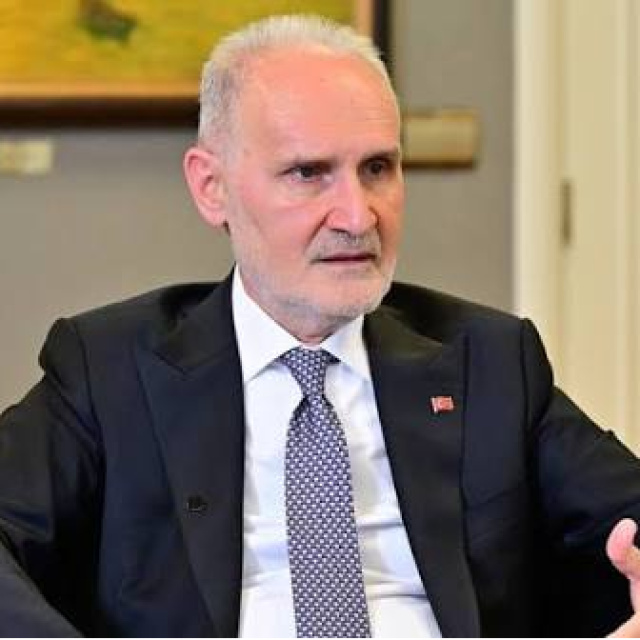 "Türkiye kendi yapay zekasını geliştirmeli"