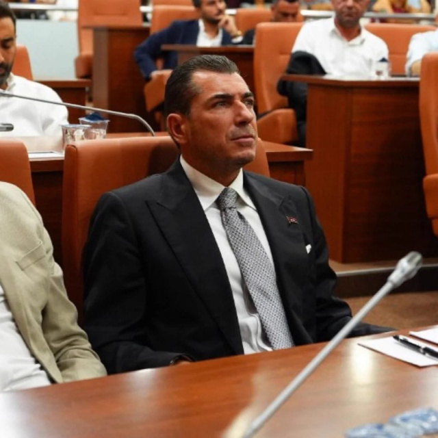 "Meclis'te susmanız bekleniyor"