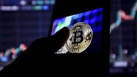 Bitcoin 8 ayın en yüksek seviyesine çıktı