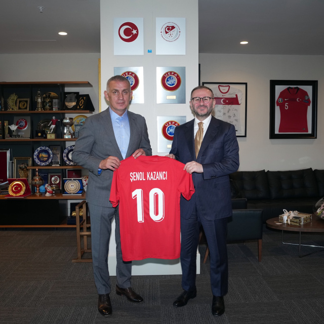 Şenol Kazancı'dan TFF'ye ziyaret!