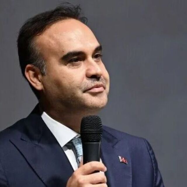 "Kamu yatırımlarının en az yüzde 2'si yapay zekaya ayrılacak"
