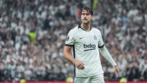 Beşiktaş'ta Vlahovic sakatlandı!