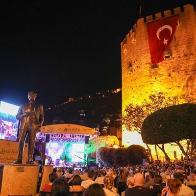 Cazın kalbi Alanya'da attı