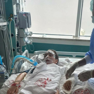 Doktorların yüzde 10 yaşama şansı verdiği Almina, hayata tutundu
