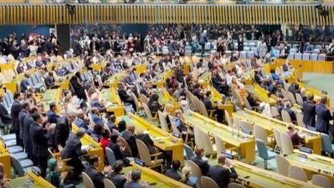 Cumhurbaşkanı Erdoğan'a alkış yağmuru