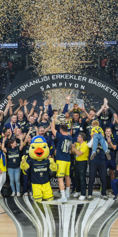 Fenerbahçe Tarfin, şampiyonluk kupasını aldı!