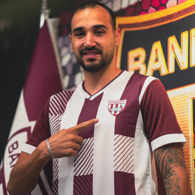 Bandırmasporlu genç futbolcu hayatını kaybetti!