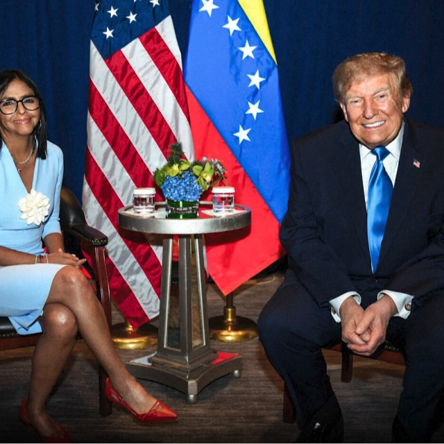 Trump Venezuela'nın geçici lideri ile ilk kez görüştü