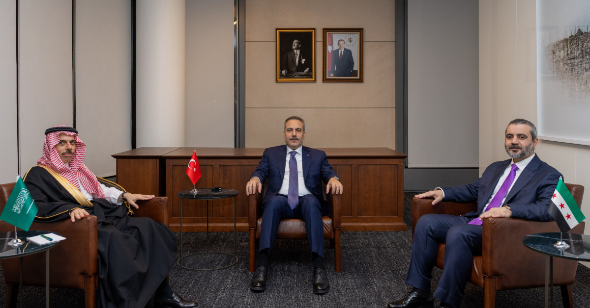 Türkiye-Suriye-Suudi Arabistan dışişleri bakanları toplandı