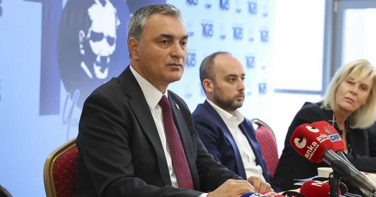 "Hiç kimse CHP'den üstün değil"