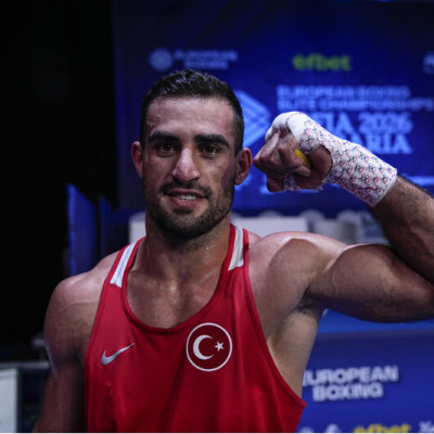 Emrah Yaşar finalde!