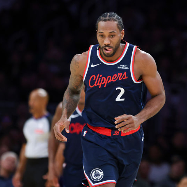 Kawhi Leonard imzayı attı!
