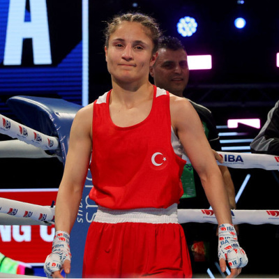 Nurselen Yalgettekin'den bronz madalya!