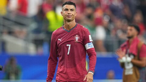 Portekizli yıldız golcü Cristiano Ronaldo, futbol kariyerinde 1000. golünü