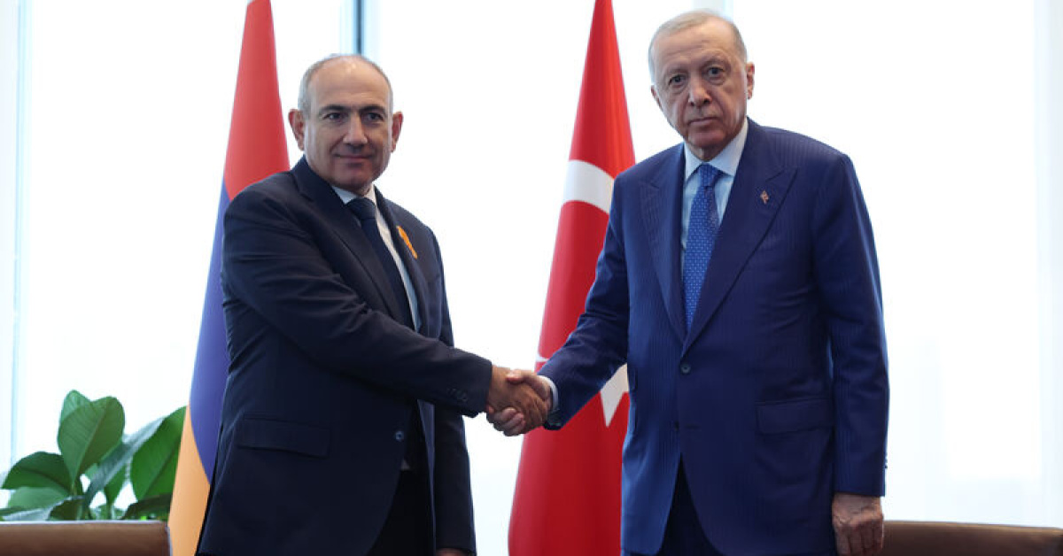 Cumhurbaşkanı Erdoğan, Paşinyan ile görüştü