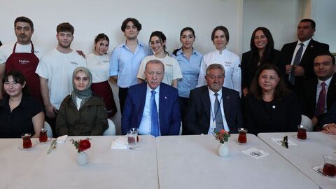 Cumhurbaşkanı Erdoğan vatandaşlarla bir araya geldi