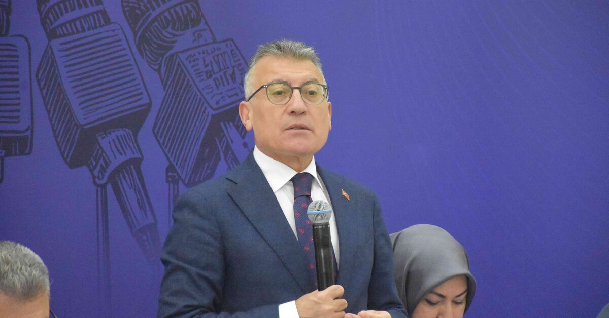 "Her gün bir belediye başkanı istifa ediyor"