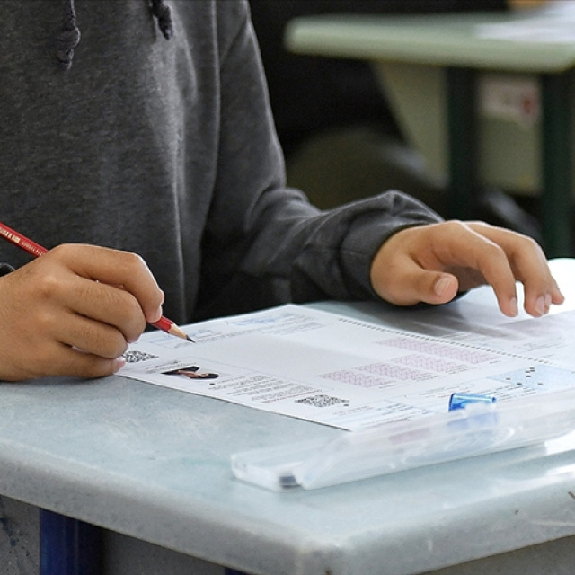 Bu hafta sonu sınav var mı?