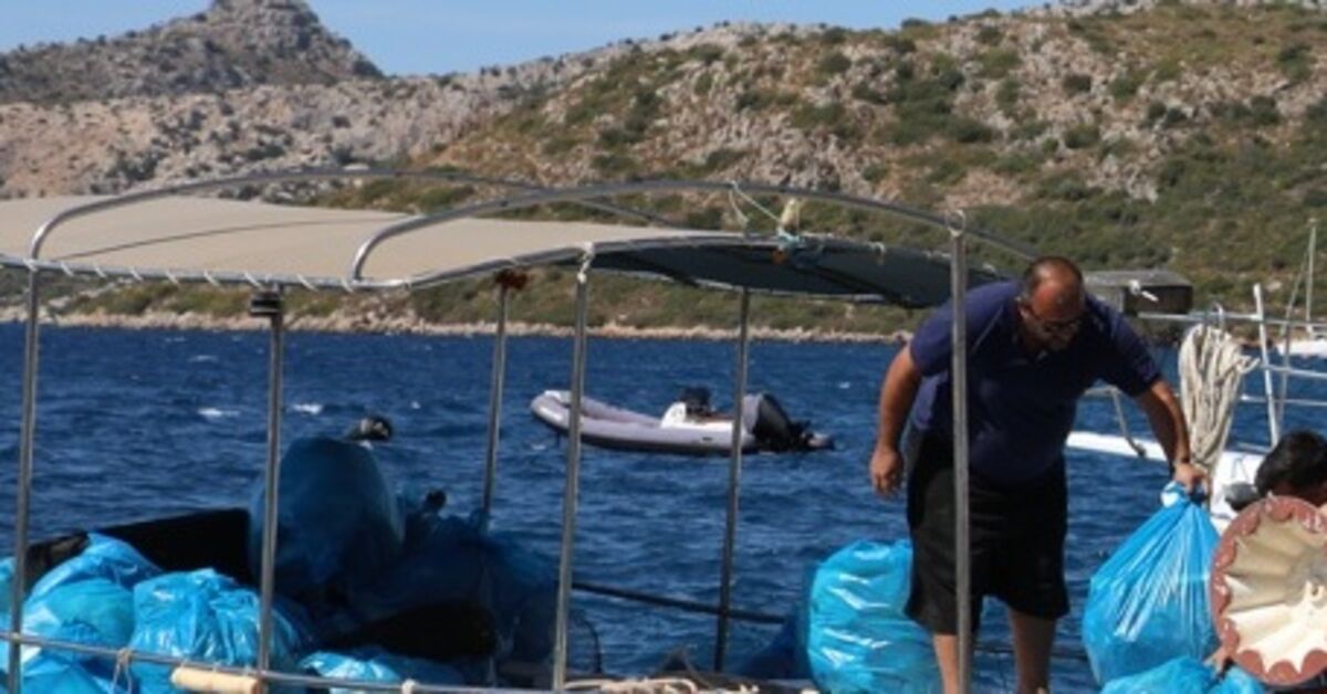 Marmaris'te iki saatte bir ton atık toplandı