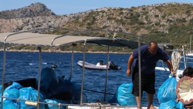 Marmaris'te iki saatte bir ton atık toplandı
