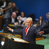Netanyahu konuşurken salonu terk edenleri not aldılar!