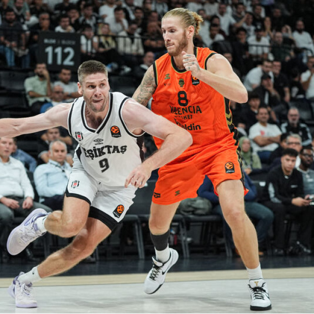 Beşiktaş sezona mağlubiyetle başladı!