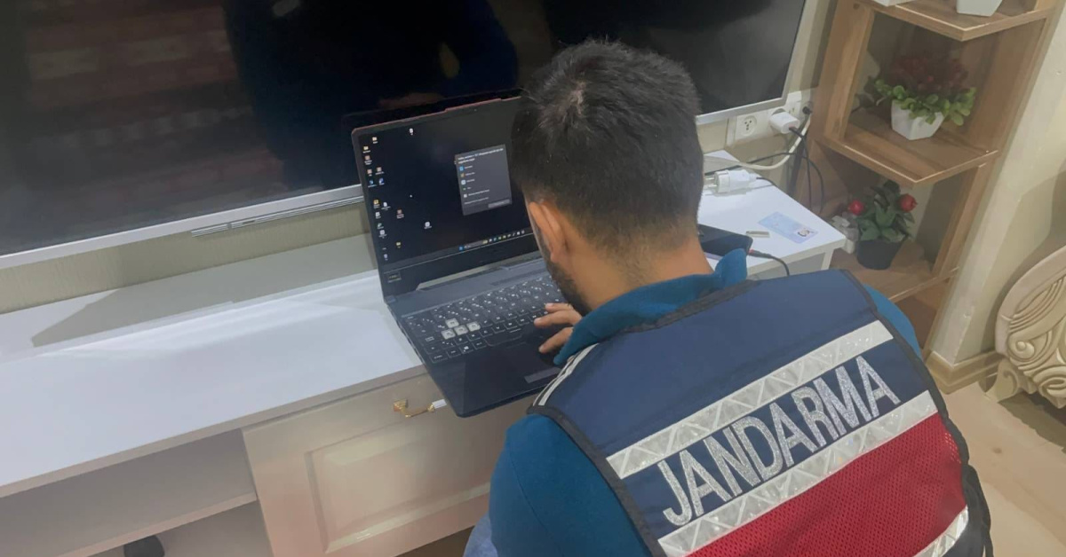 Dragon Hackerz'in 2 yöneticisine gözaltı