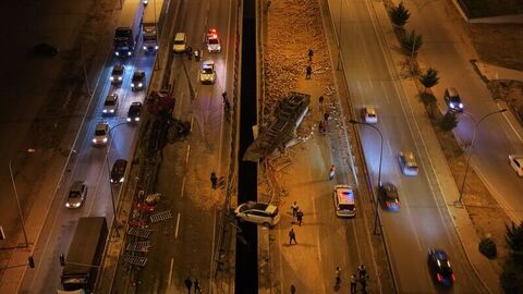 Afyonkarahisar'da 4 araçlık feci kaza! 1 ölü, 7 yaralı