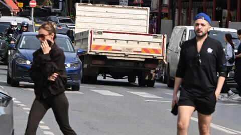 Ünlü oyuncu Rabia Soytürk, Bebek'te bir erkek arkadaşıyla görüntülenince