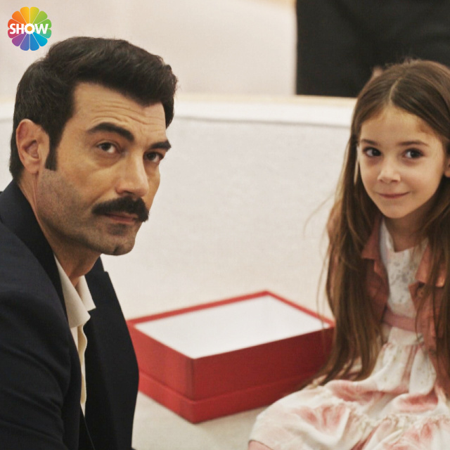 "Kimin kızı Leyla?"